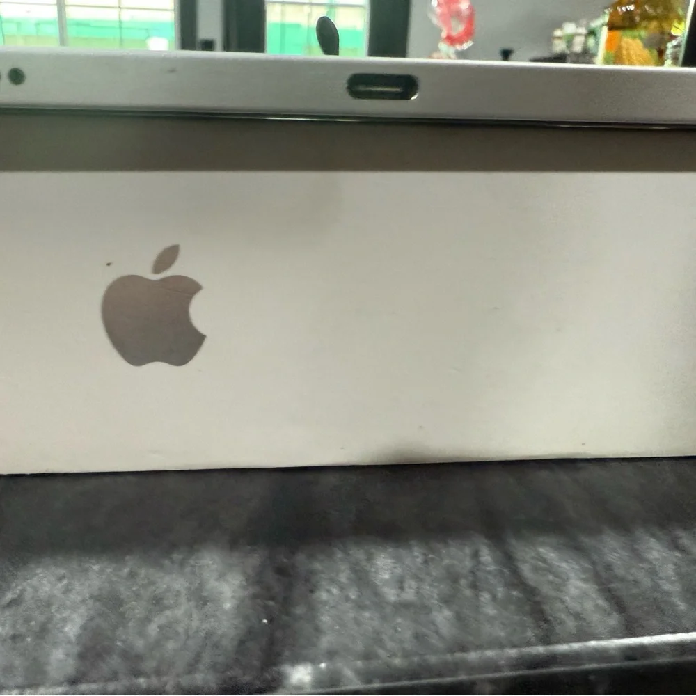 Apple iPad Pro 12.9-inch - Black and Silver